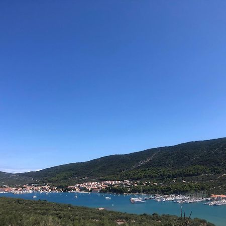 Apartmani Luiza Cres Buitenkant foto