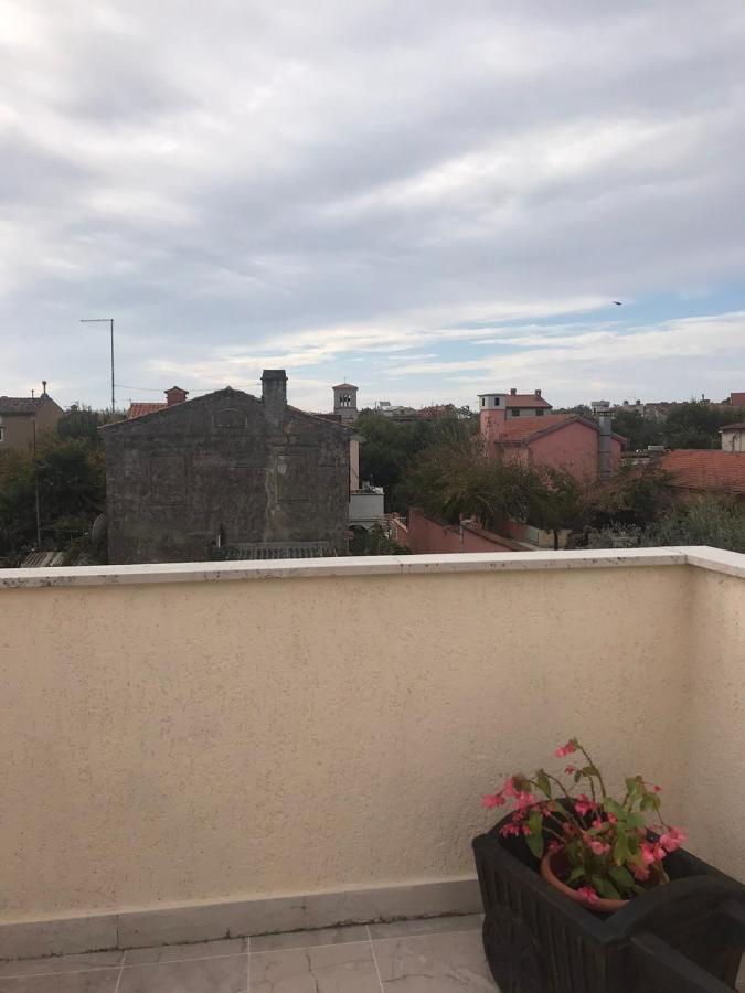 Apartmani Luiza Cres Buitenkant foto