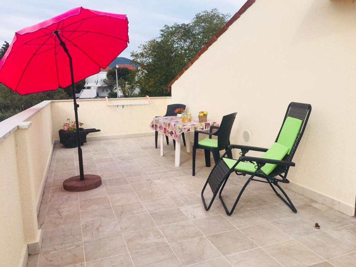 Apartmani Luiza Cres Buitenkant foto